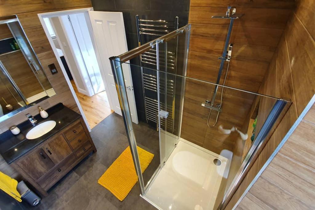 Smart & Stylish Holiday Apartment In The City Centre Inverness Exteriör bild